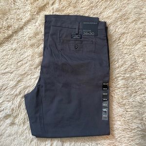 Men’s NWT, relaxed-straight Chinos, 38X30
